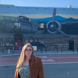 Meet your Posher, Emily